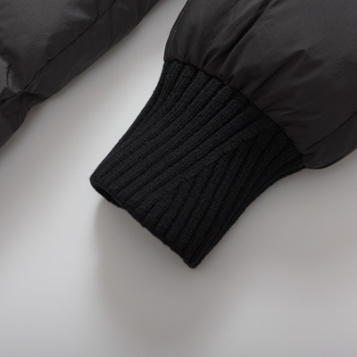 ハイクオリティダウンジャケット角部分ディテール